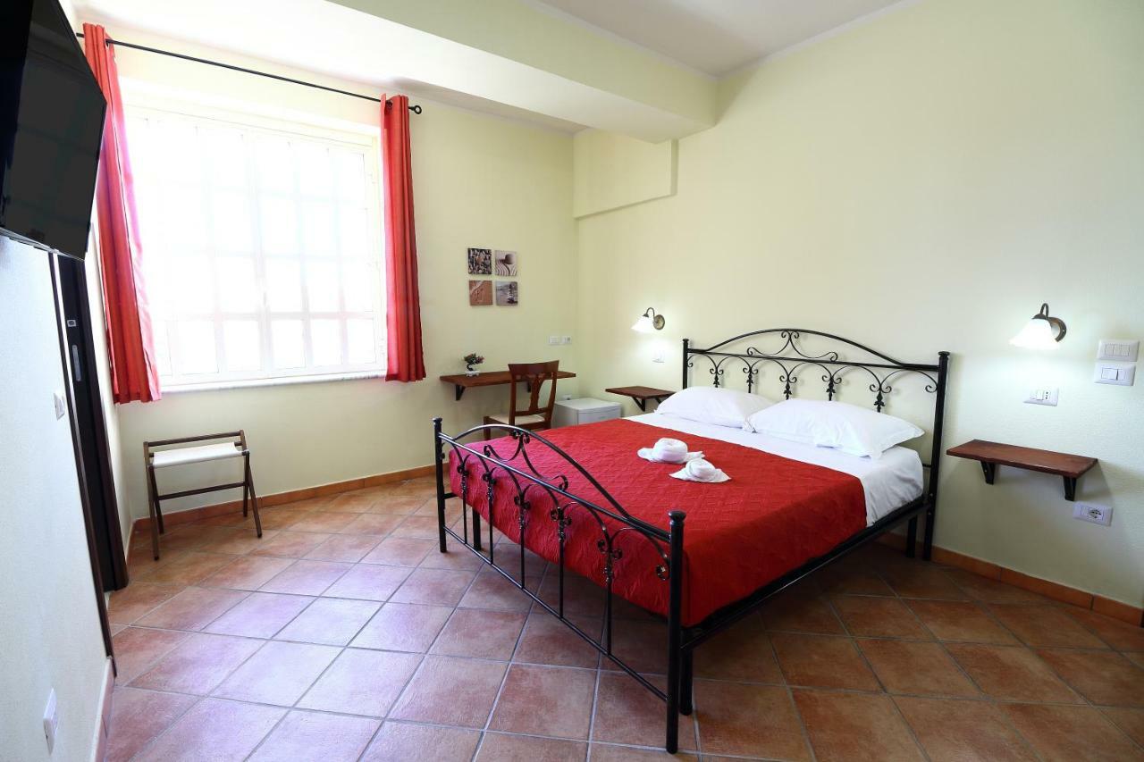 Guest House Capitan Libeccio Tropea Bagian luar foto