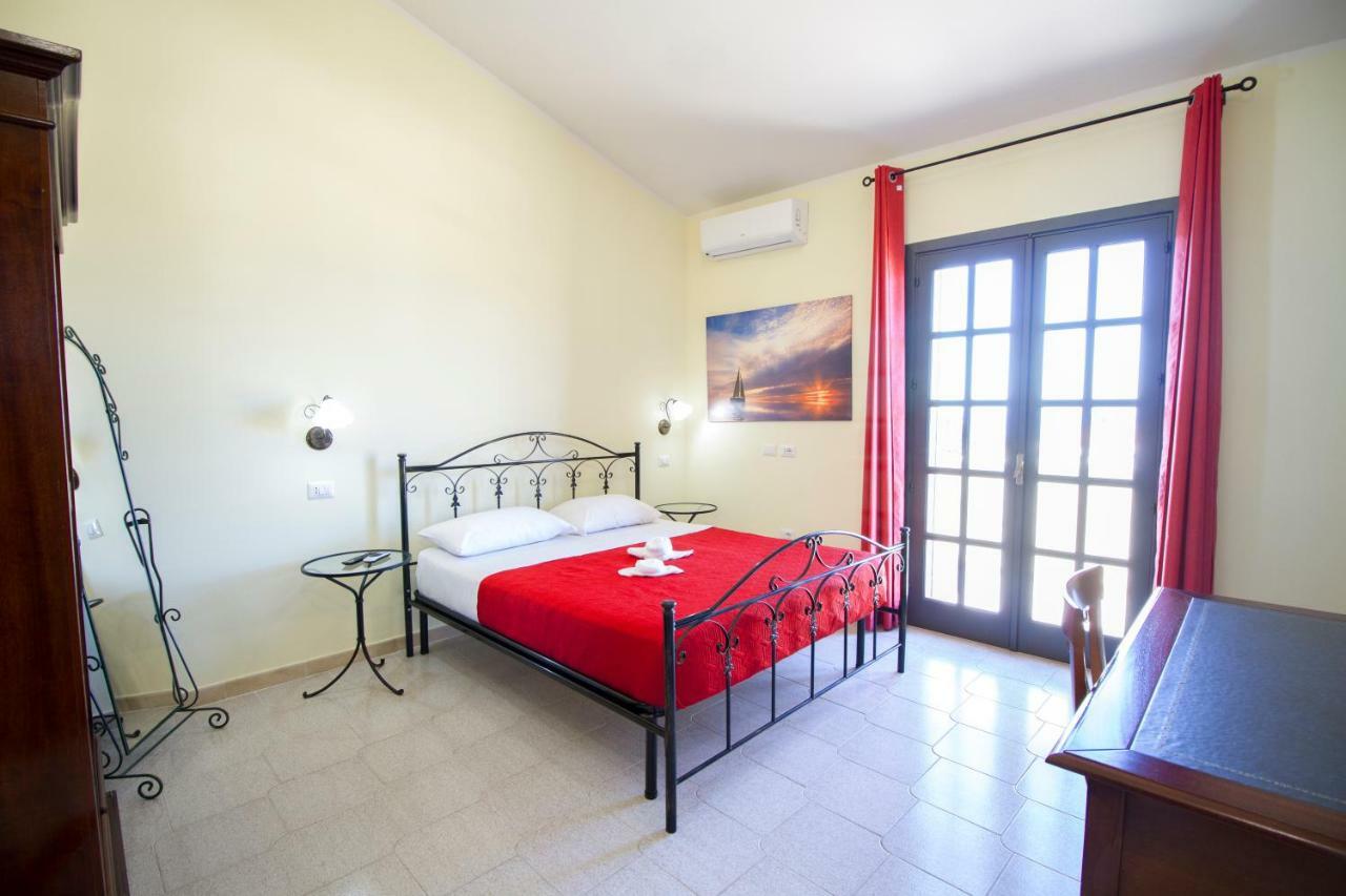 Guest House Capitan Libeccio Tropea Bagian luar foto