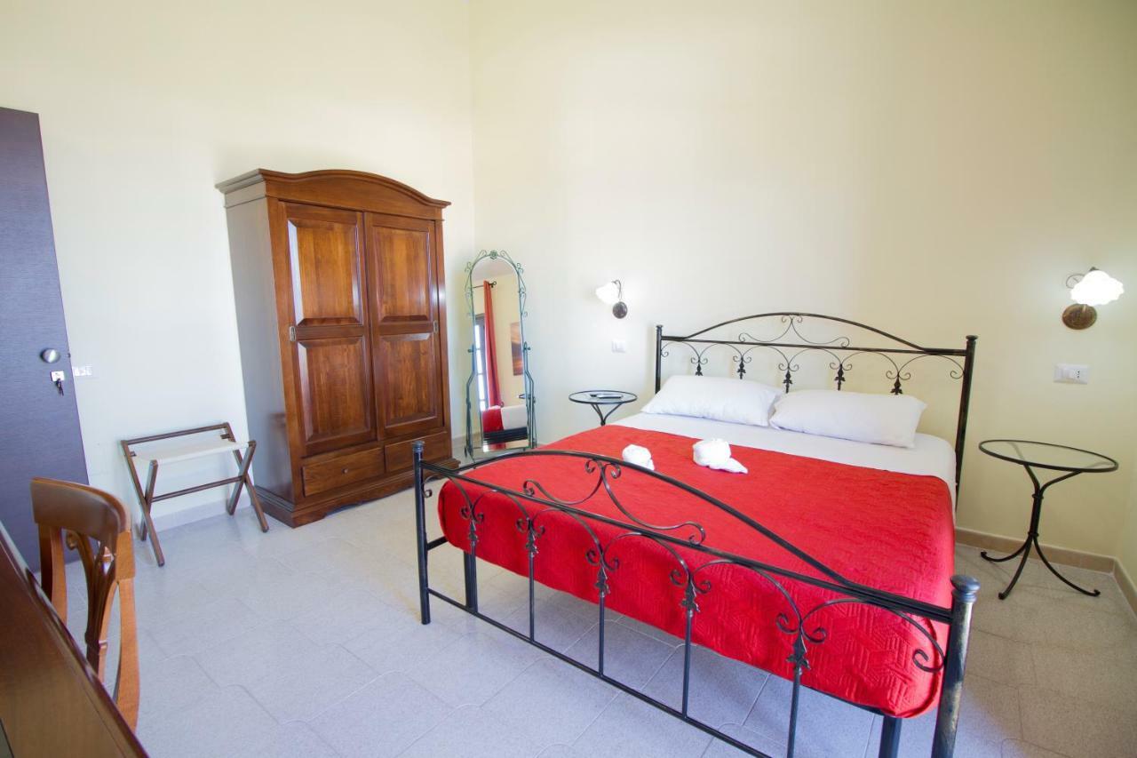 Guest House Capitan Libeccio Tropea Bagian luar foto