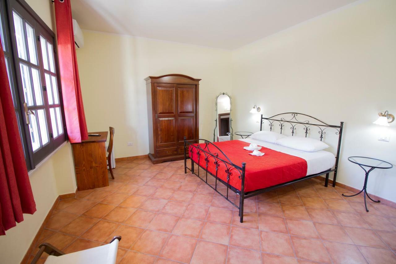 Guest House Capitan Libeccio Tropea Bagian luar foto
